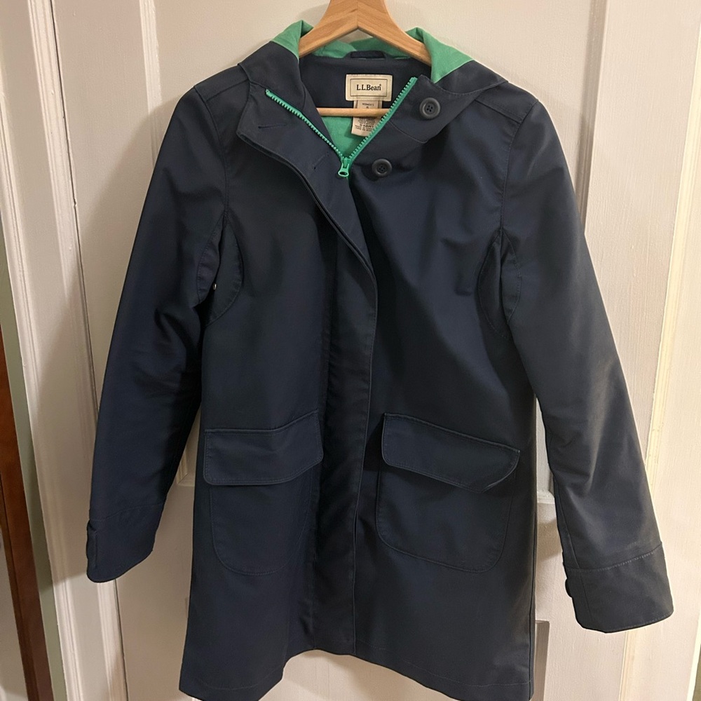 L.L. Bean Navy Blue Raincoat with Green cotton Lining
